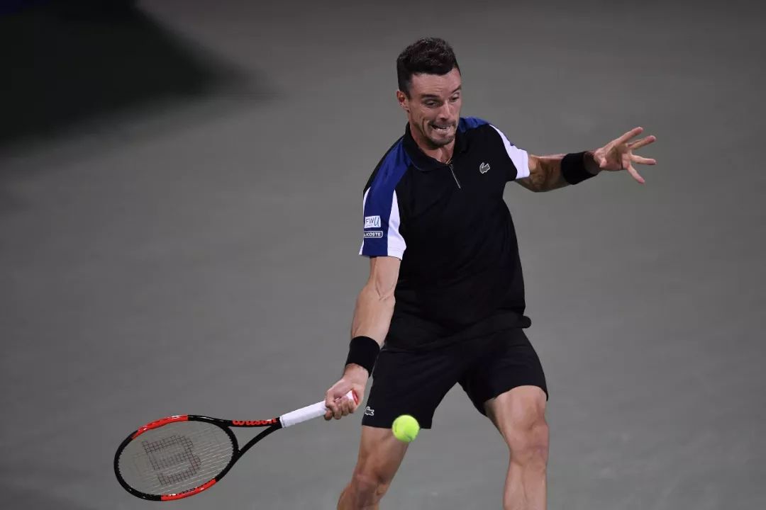 复仇之战！费德勒率领日本队成功险胜对手的简单介绍