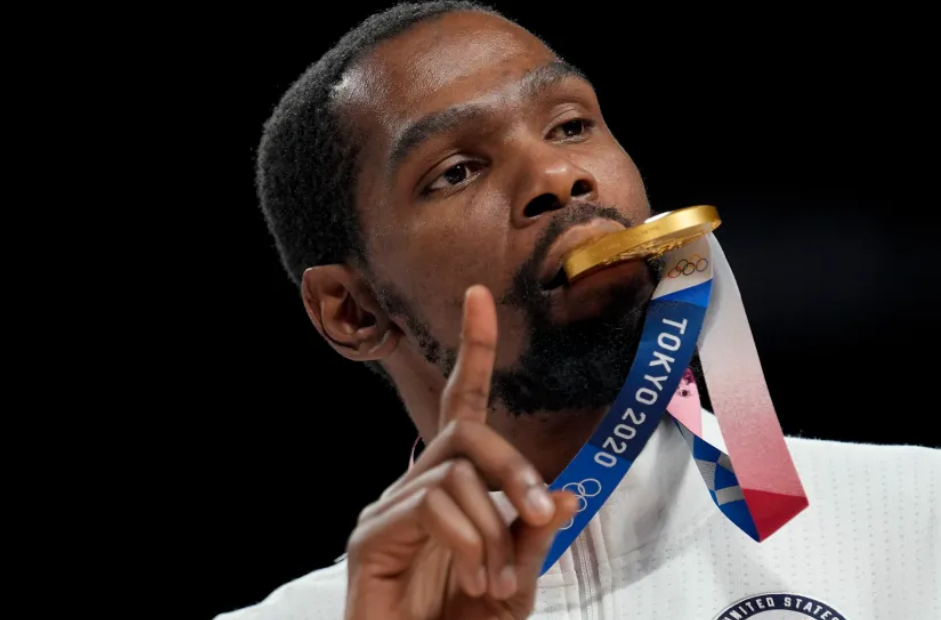 国王复出首战，杜兰特状态火爆，狂砍50分成为焦点！